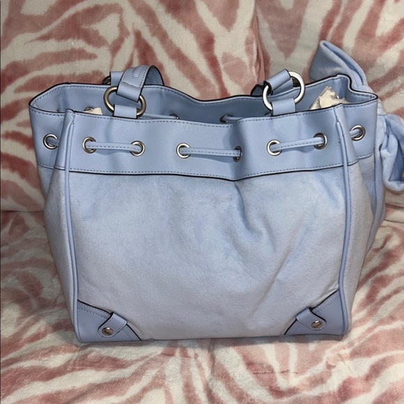 Juicy Couture Daydreamer. Classic Juicy Lover Tote in Blue Star - Picture 2 of 5